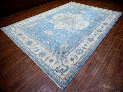 Heriz Oushak hand-knotted wool rug in Blue & Ivory, 9'10" x 14' — SKU O073129 (view 3)