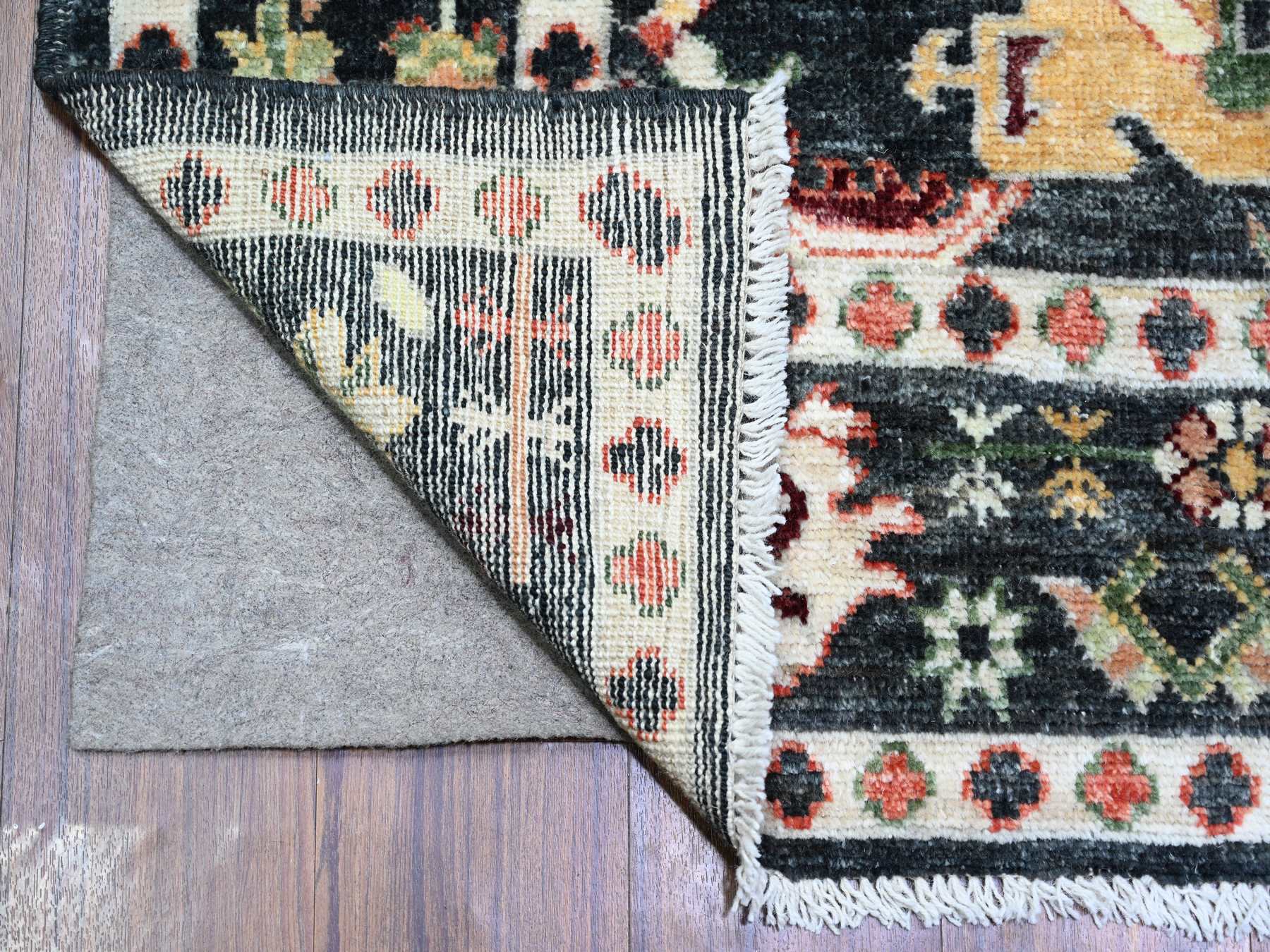 Oushak Oushak hand-knotted wool rug in Black, 6'7" x 9'5" — SKU O073272 (view 3)