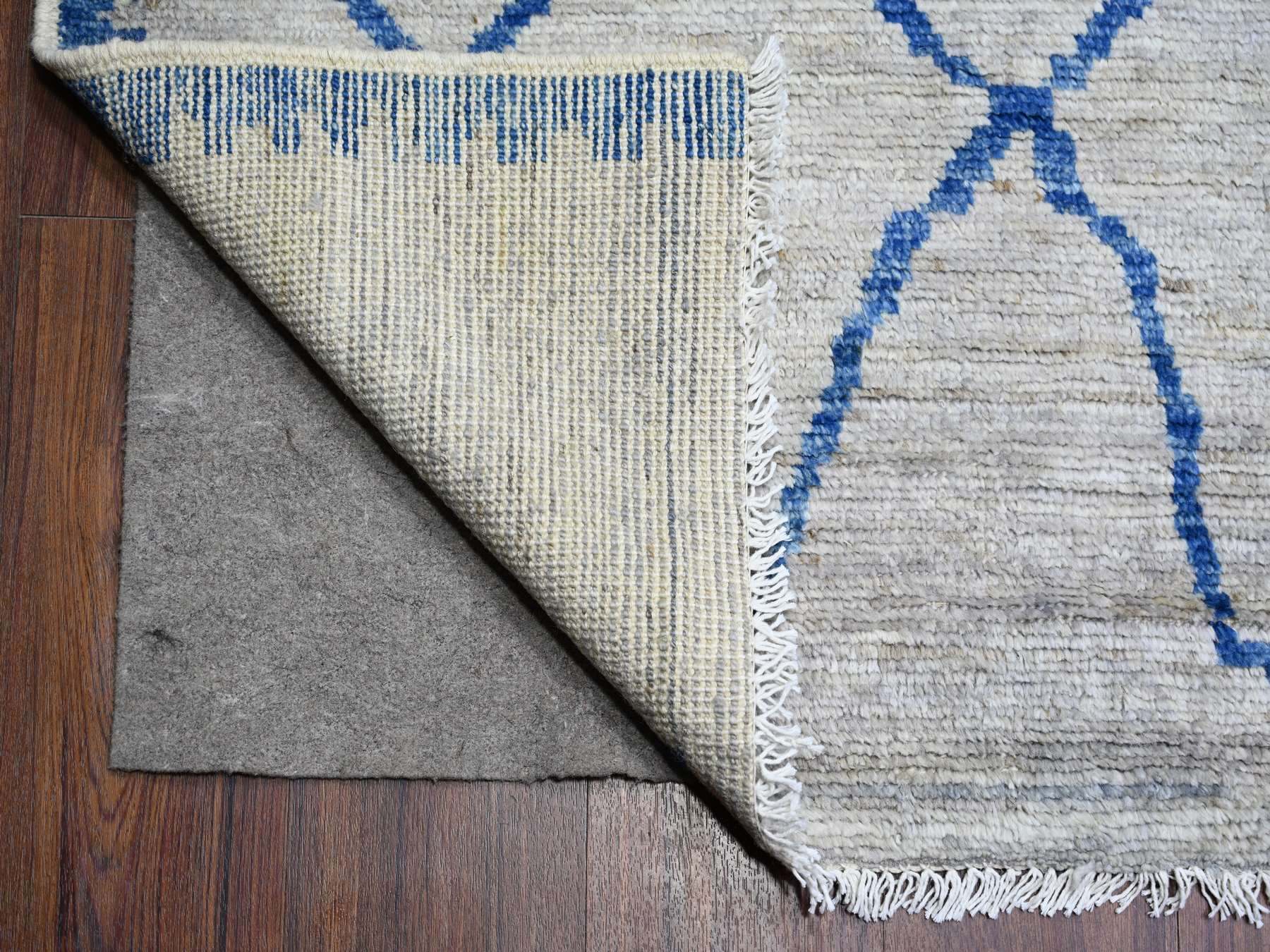 Tribal & Geometric hand-knotted wool rug in Gray, 11'9" x 15'7" — SKU O073491 (view 4)