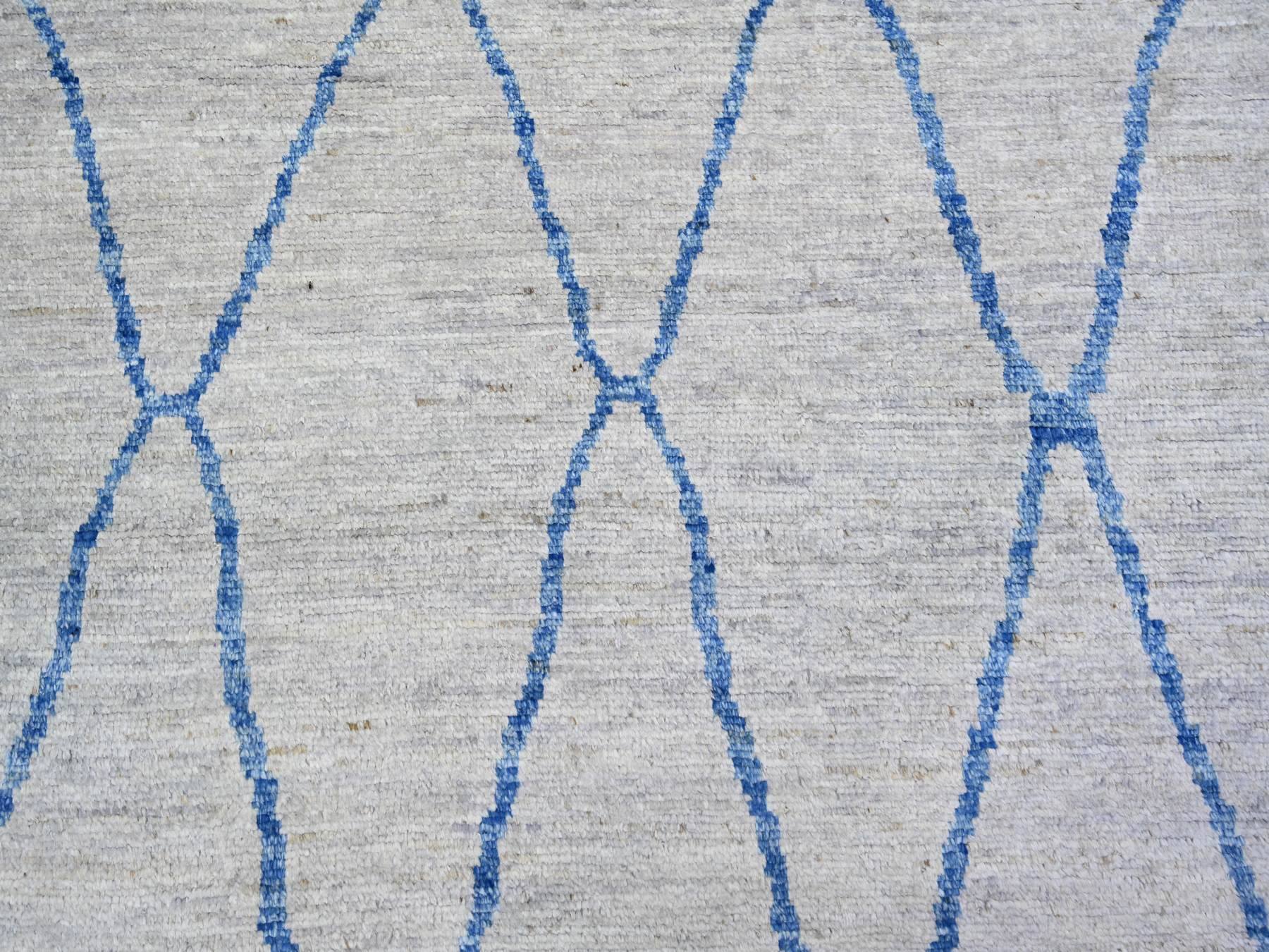 Tribal & Geometric hand-knotted wool rug in Gray, 11'9" x 15'7" — SKU O073491 (view 8)
