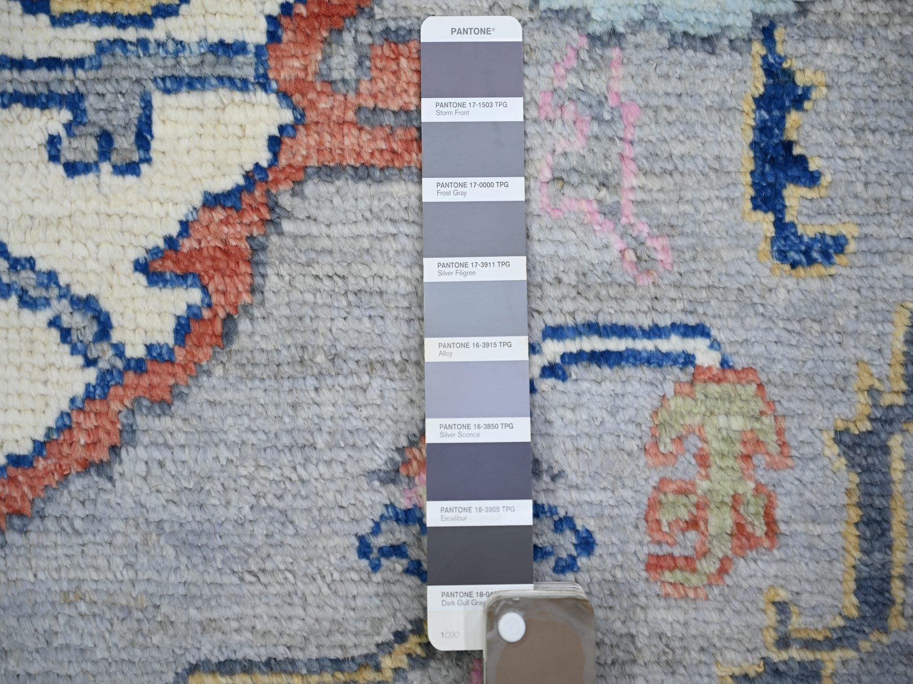 Tribal & Geometric hand-knotted wool rug in Gray, 10'3" x 13'7" — SKU O073737 (view 7)