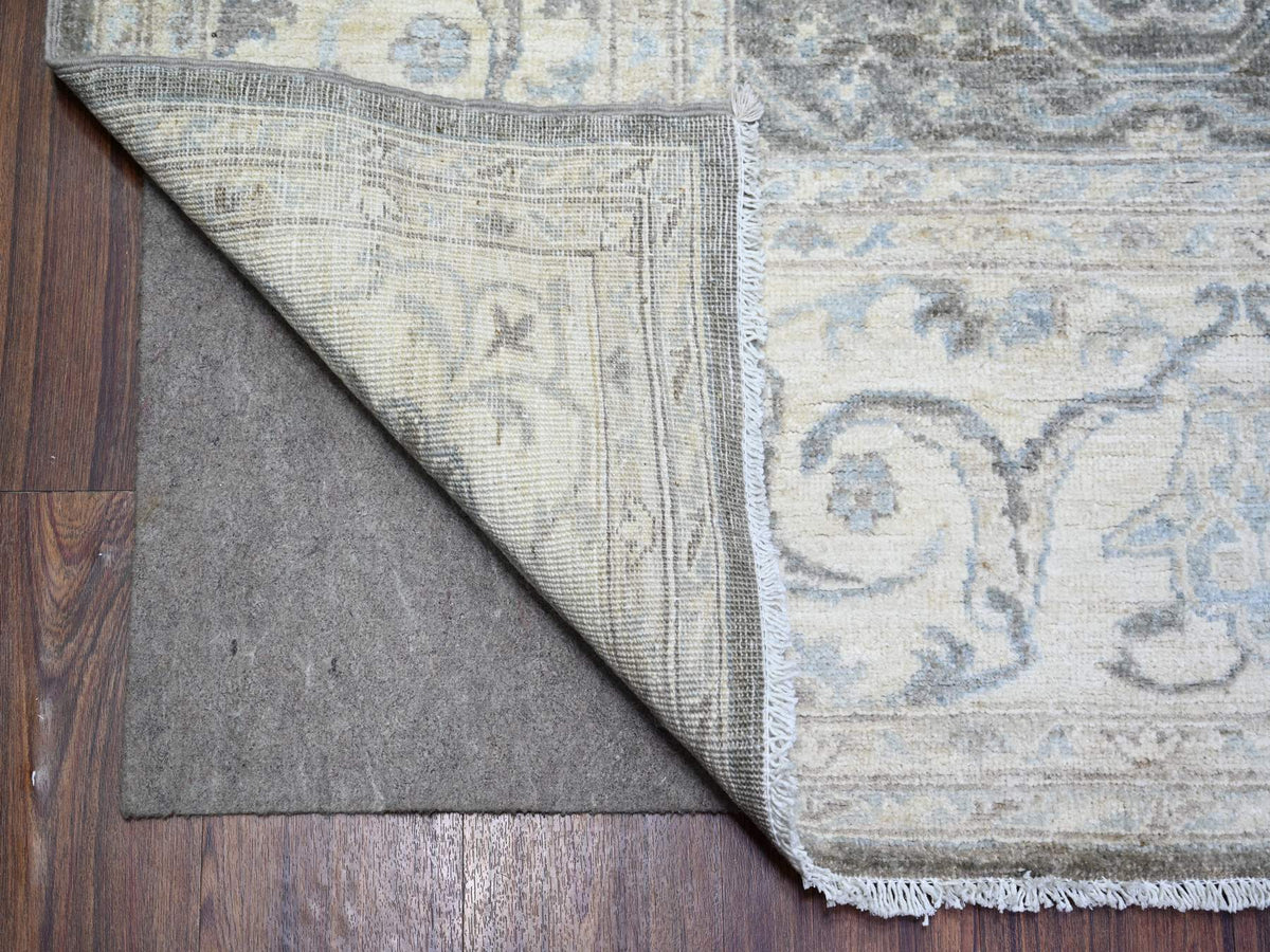 Peshawar Oushak hand-knotted wool rug in Gray & Ivory, 8'1" x 9'8" — SKU O073826 (view 4)