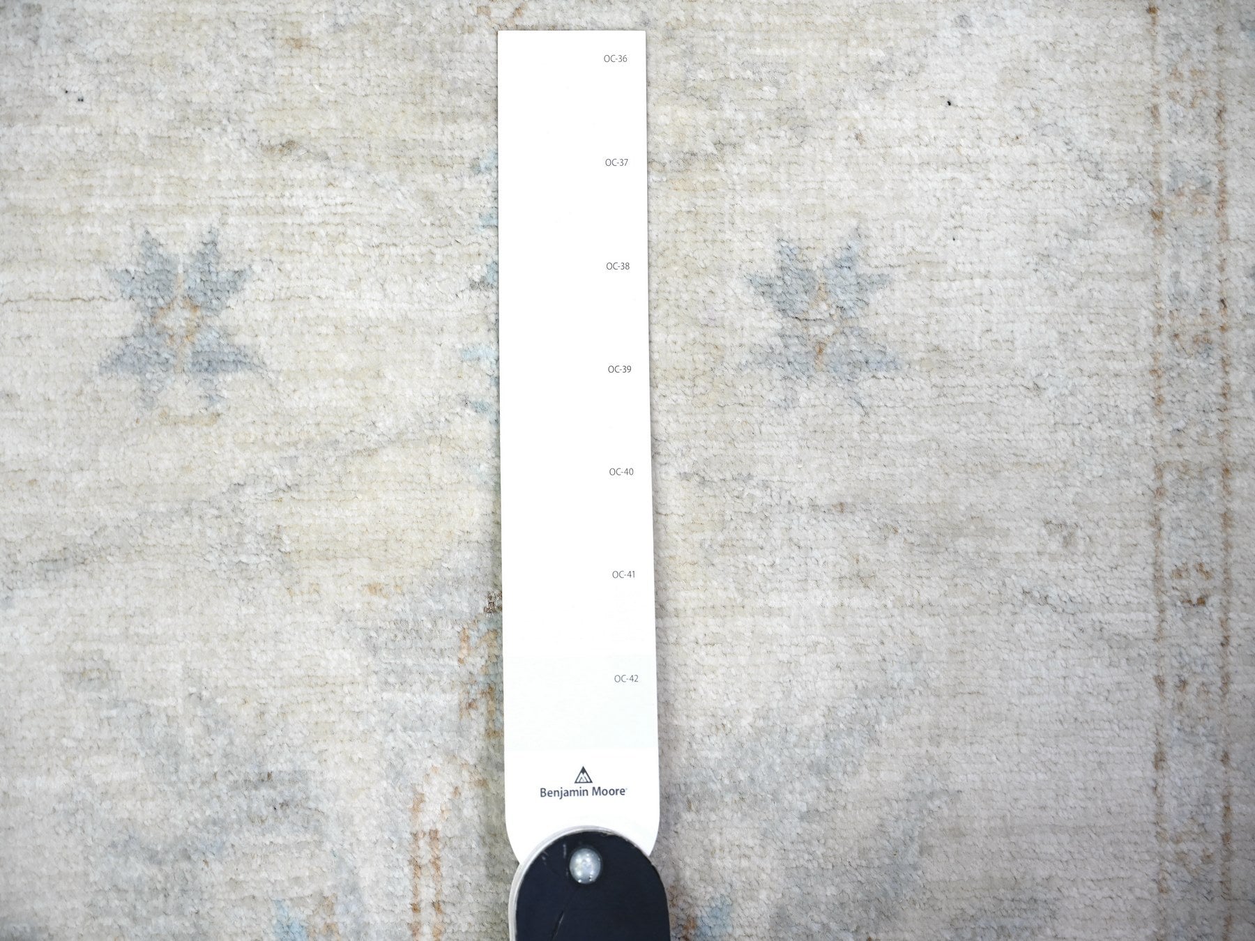 Peshawar Oushak hand-knotted wool runner in Ivory, 2'4" x 11'7" — SKU O074069 (view 3)