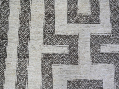 Brown 8'1" x 9'9" Oushak / Peshawar Hand knotted Wool Rug - Sku: O074188