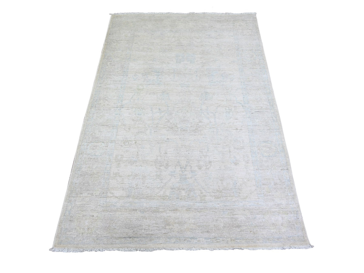 Peshawar Oushak hand-knotted wool rug in Ivory, 4' x 5'9" — SKU O074205