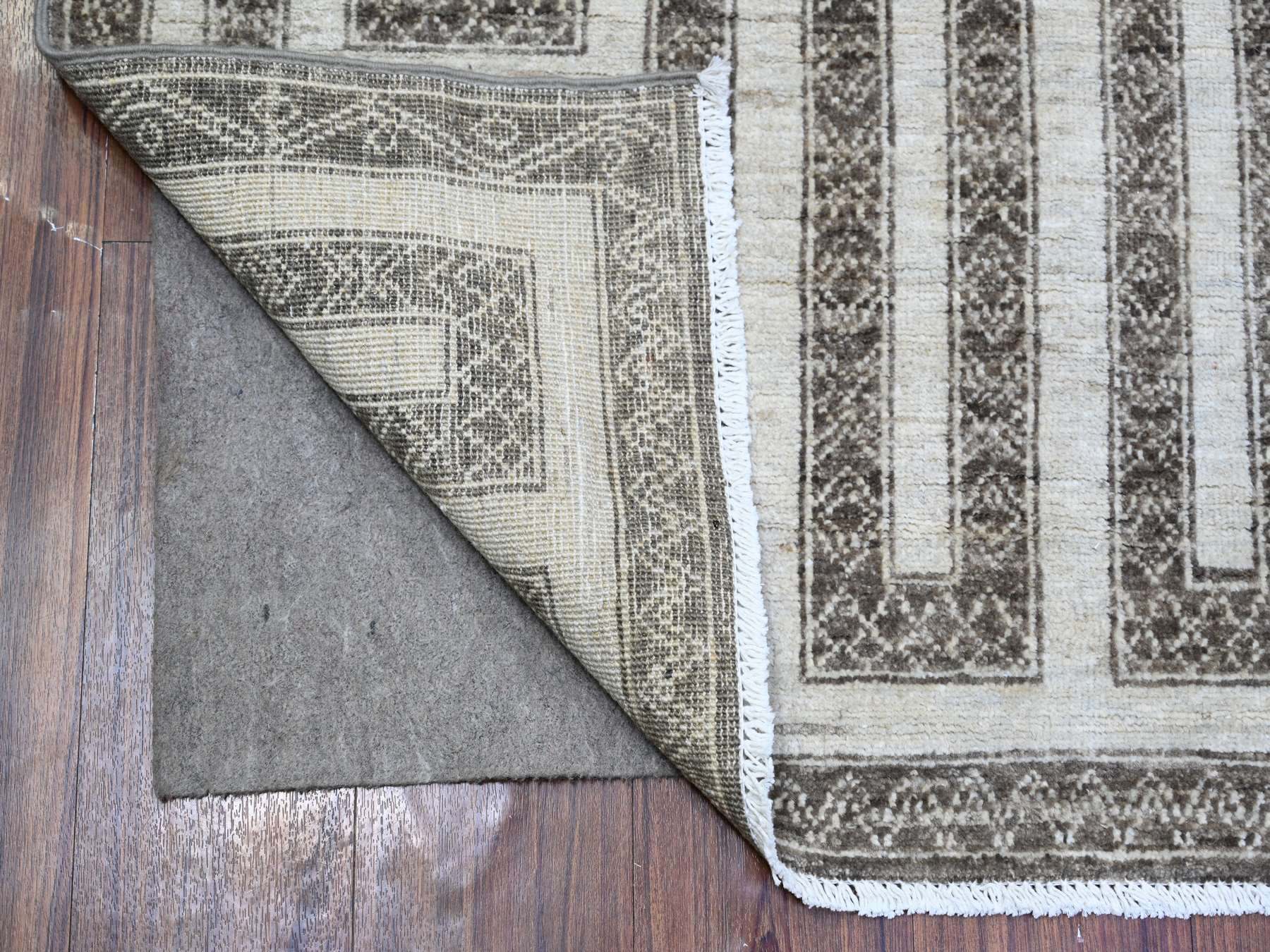 Brown 3'10" x 9'7" Oushak / Peshawar Hand knotted Wool Rug - Sku: O074263