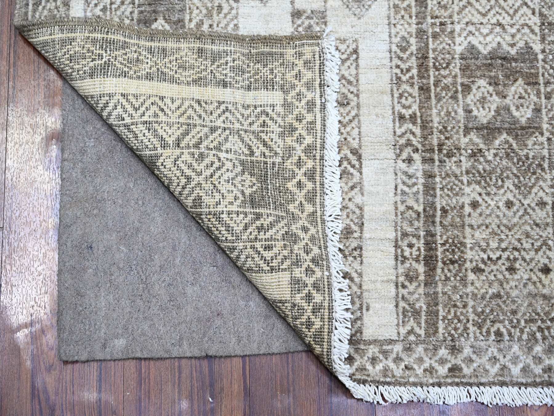 Brown 4'1" x 9'8" Oushak / Peshawar Hand knotted Wool Rug - Sku: O074280