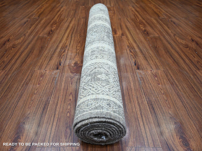 Brown 4'1" x 9'8" Oushak / Peshawar Hand knotted Wool Rug - Sku: O074280