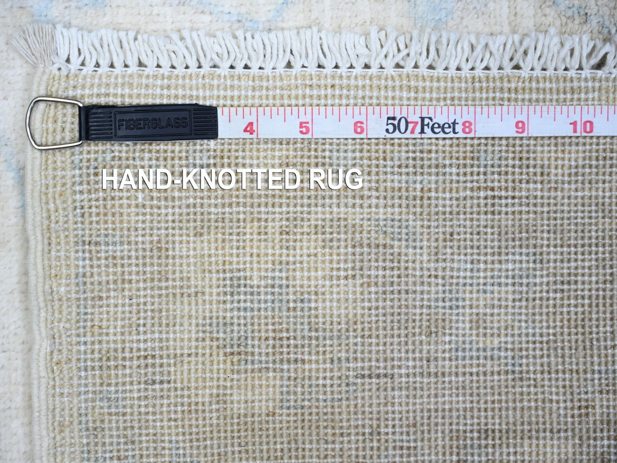 Peshawar Oushak hand-knotted wool runner in Ivory & Goose Gray, 2'7" x 9'11" — SKU O074371 (view 6)
