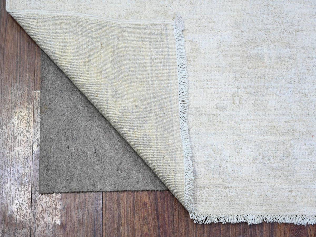 Peshawar Oushak hand-knotted wool rug in Ivory & Daisy White, 3'10" x 5'10" — SKU O074462 (view 2)
