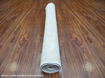 Peshawar Oushak hand-knotted wool rug in Ivory & Daisy White, 3'10" x 5'10" — SKU O074462 (view 4)
