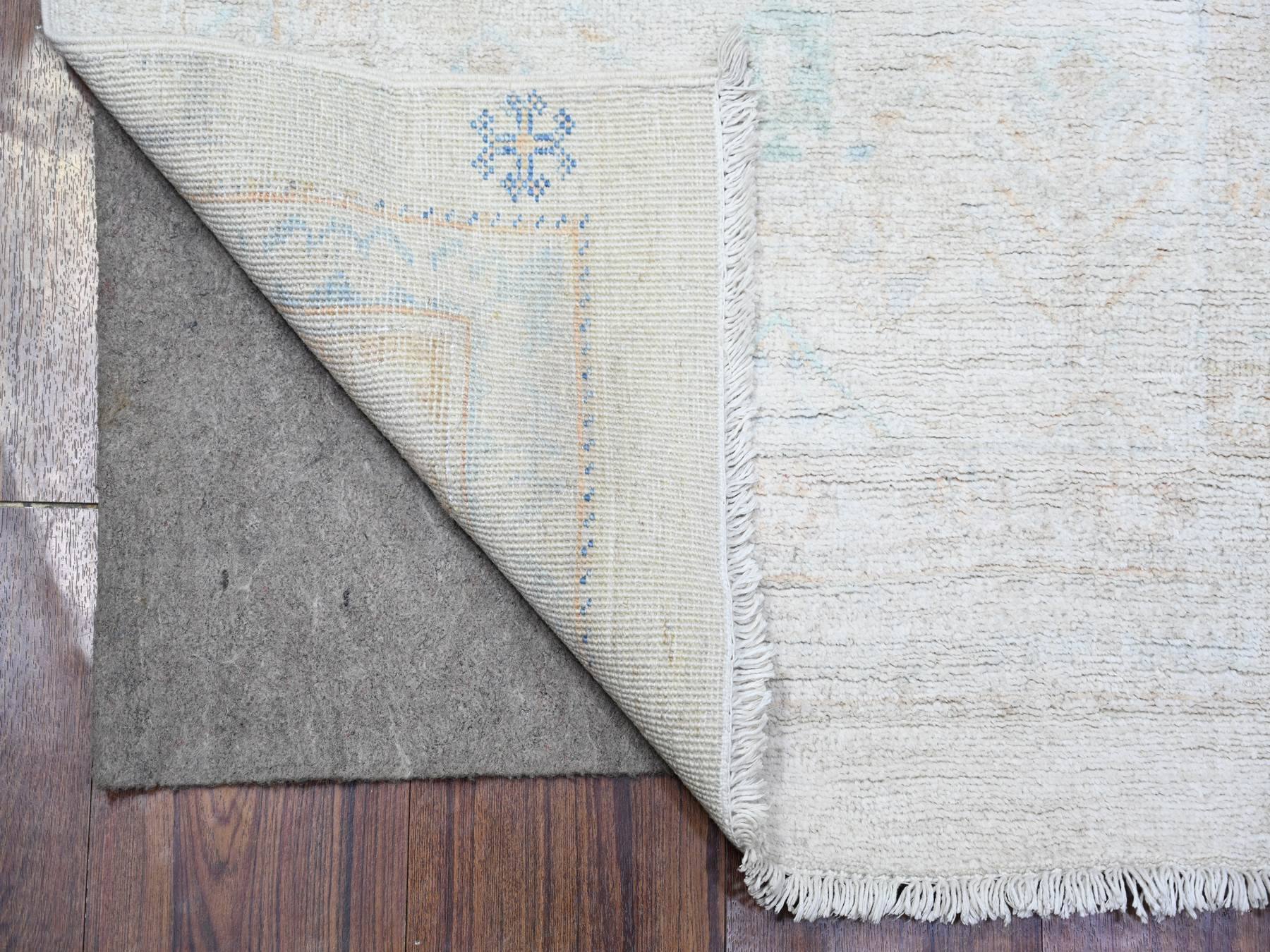 Peshawar Oushak hand-knotted wool runner in Ivory, 2'5" x 9'5" — SKU O074471 (view 2)