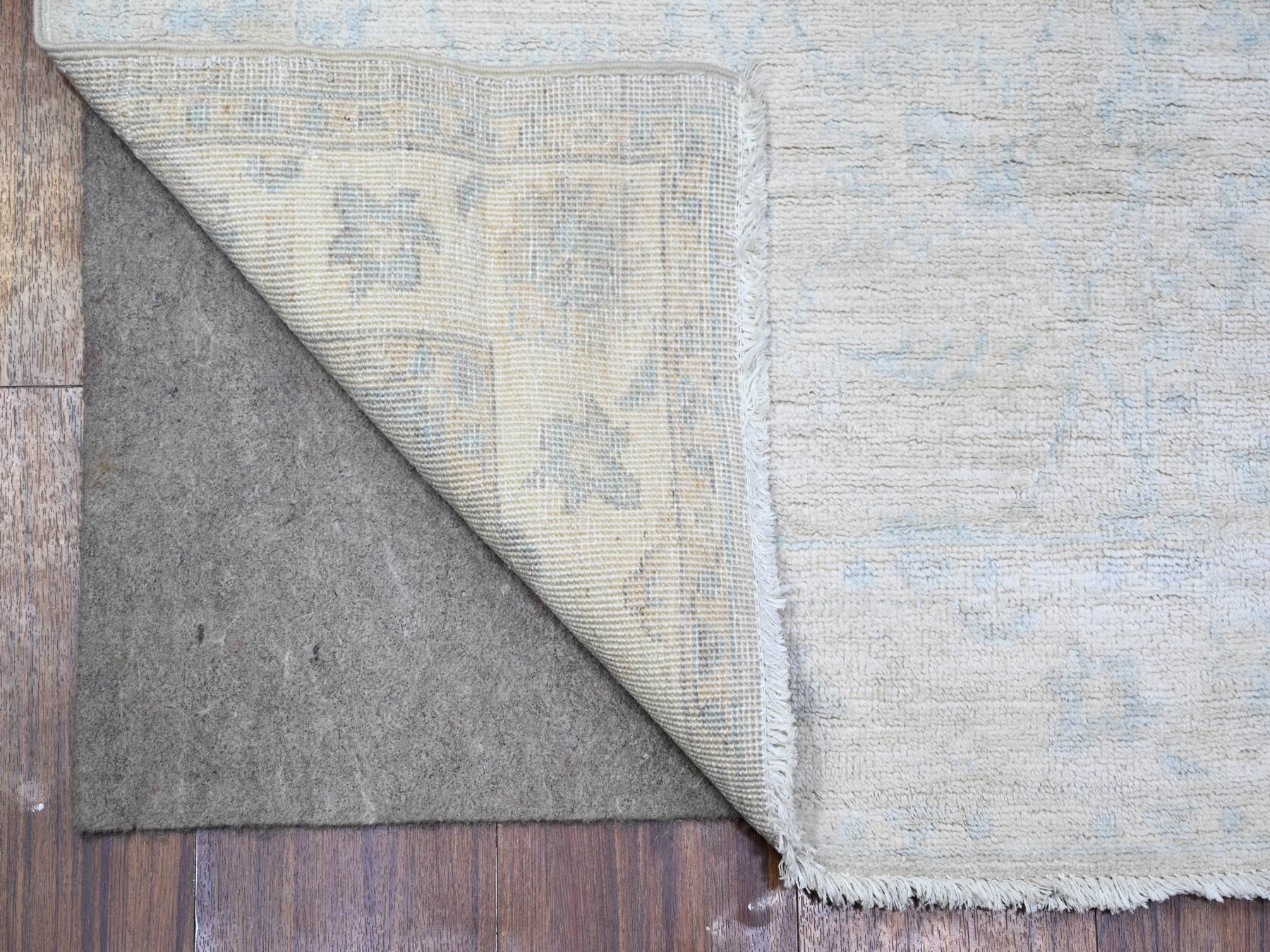 Peshawar Oushak hand-knotted wool runner in Ivory, 2'5" x 9'6" — SKU O074509 (view 2)