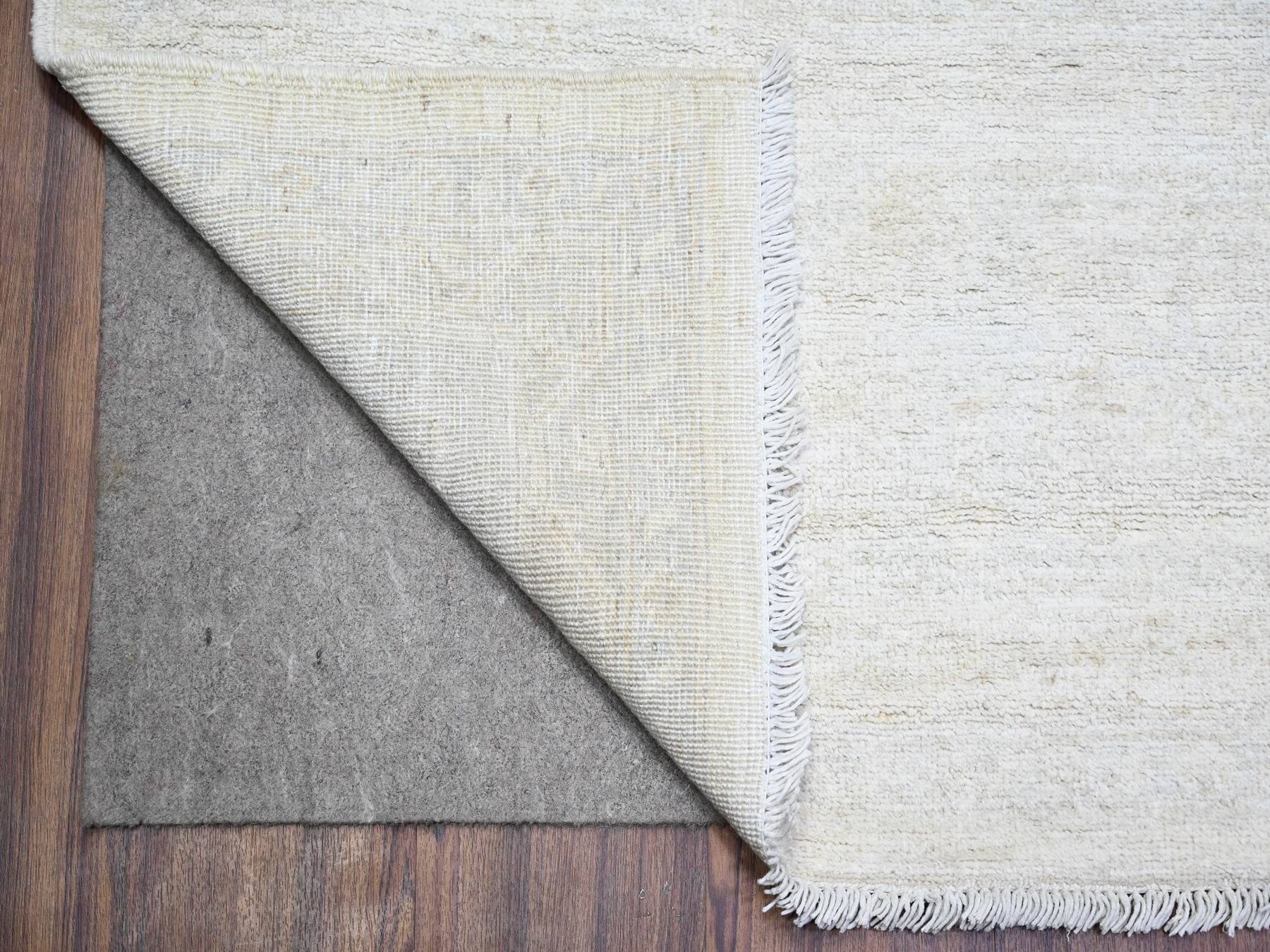 Peshawar Oushak hand-knotted wool rug in Ivory & Cloud Gray, 8'9" x 11'9" — SKU O074516 (view 4)