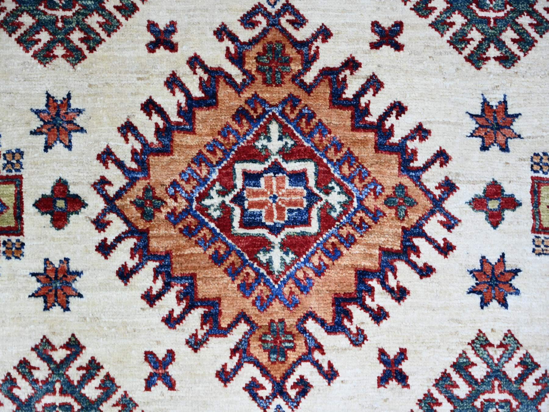Kazak Kazak hand-knotted wool rug in Ivory & Air Force Blue, 8'4" x 11'5" — SKU O074547 (view 8)
