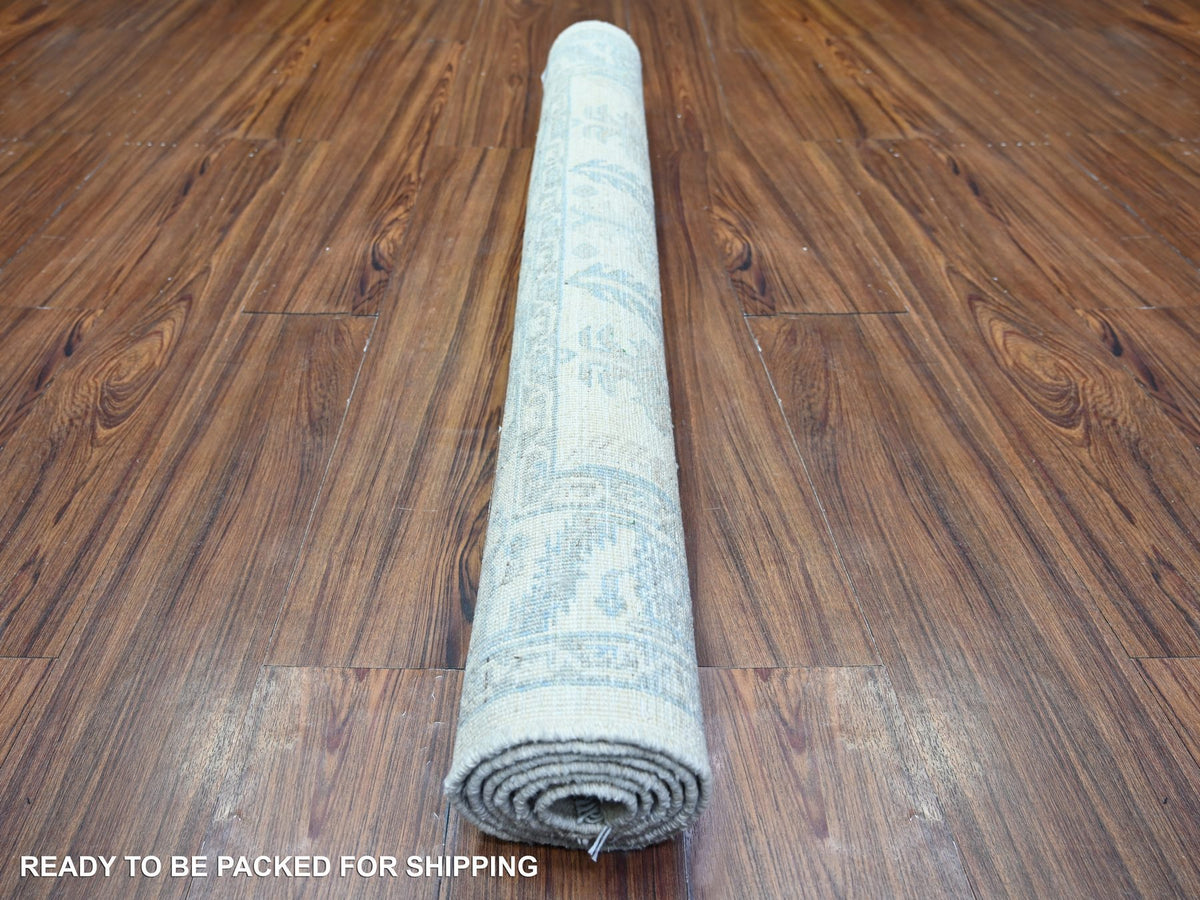 Peshawar Oushak hand-knotted wool rug in Ivory, 3'11" x 5'9" — SKU O074580 (view 4)