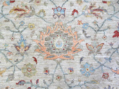 Mahal Oushak hand-knotted wool rug in Ivory & Gray, 7'10" x 7'11" — SKU O074596 (view 8)