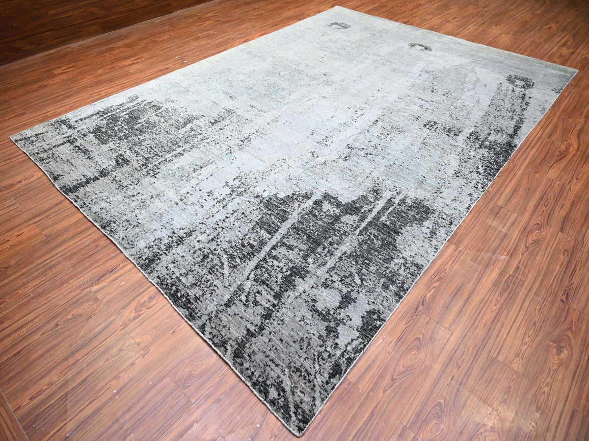 Modern / Contemporary hand-knotted wool rug in Gray, 8'10" x 12'9" — SKU O074628 (view 3)