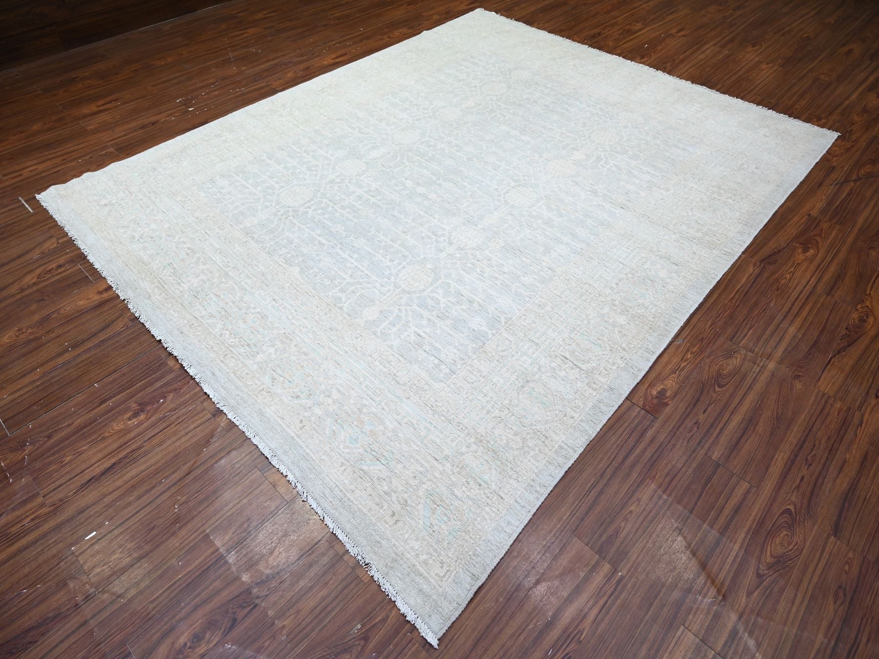 Khotan Khotan hand-knotted wool rug in Gray, 7'11" x 9'10" — SKU O074640 (view 3)