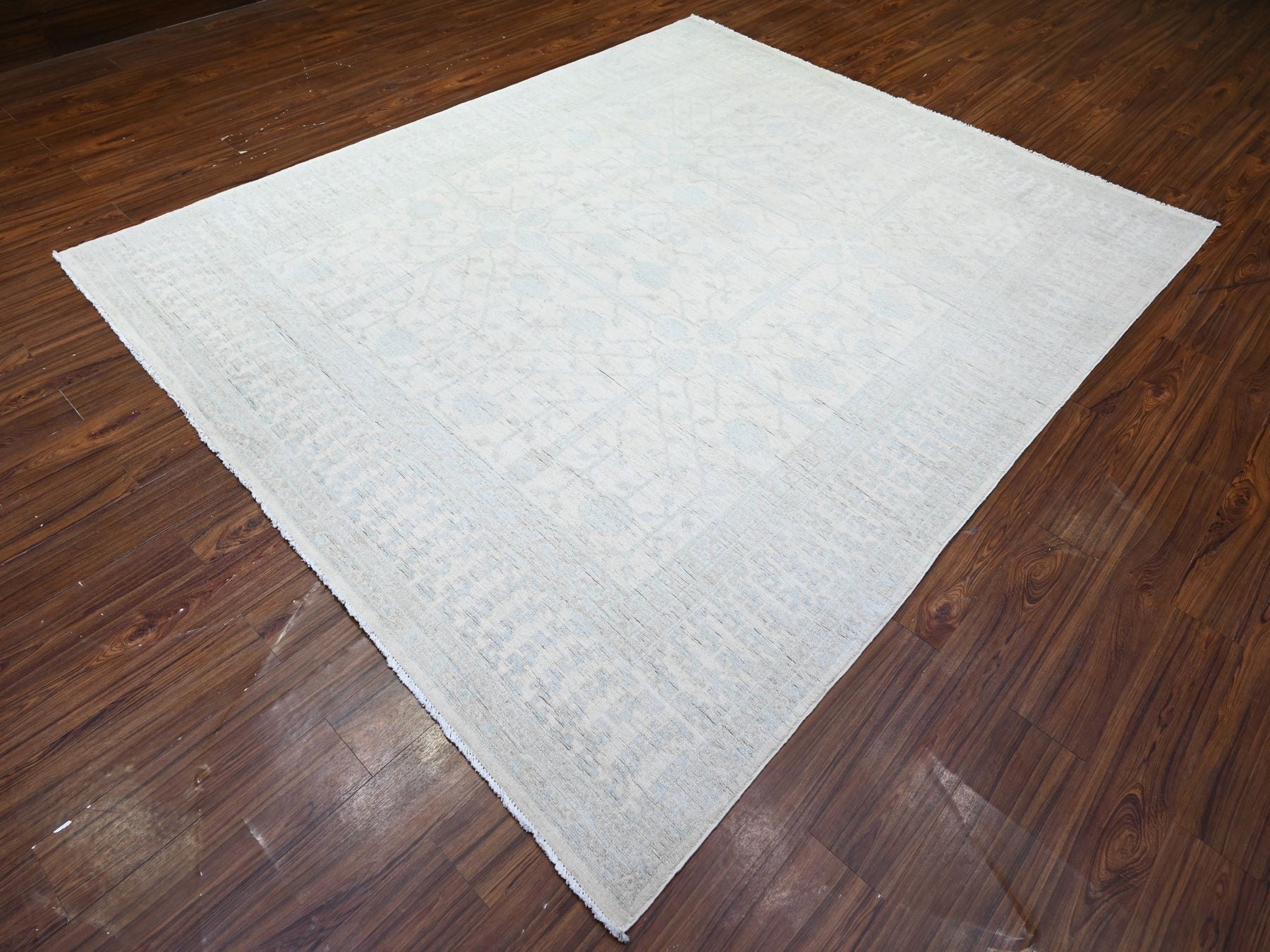 Khotan Khotan hand-knotted wool rug in Ivory, 7'10" x 9'5" — SKU O074667 (view 3)
