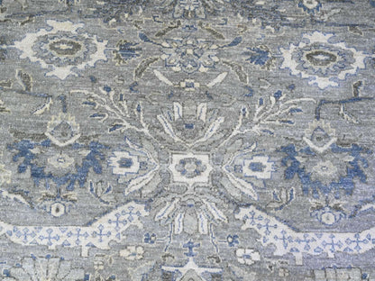 Heriz Heriz hand-knotted wool rug in Gray & Delicate White, 7'10" x 9'9" — SKU O074679 (view 8)