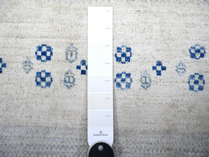 Gabbeh Tribal & Geometric hand-knotted wool rug in Gray, 6' x 8'8" — SKU O074692 (view 3)