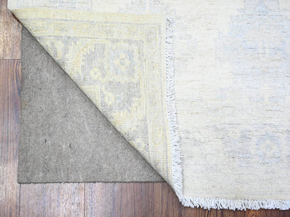 Peshawar Oushak hand-knotted wool rug in Ivory & Gray, 4'1" x 5'8" — SKU O074788 (view 2)