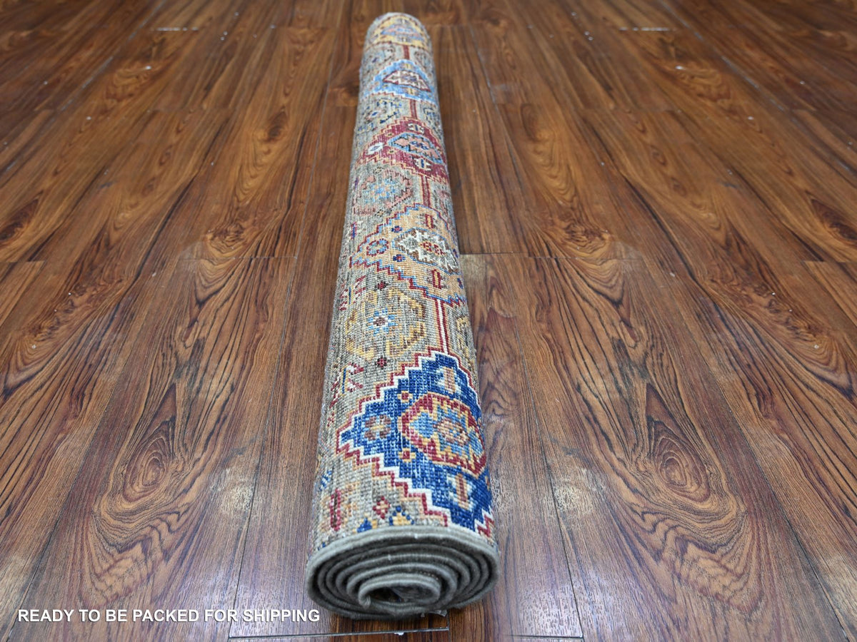 Kazak Kazak hand-knotted wool rug in Gray, 3'4" x 5'1" — SKU O074789 (view 4)