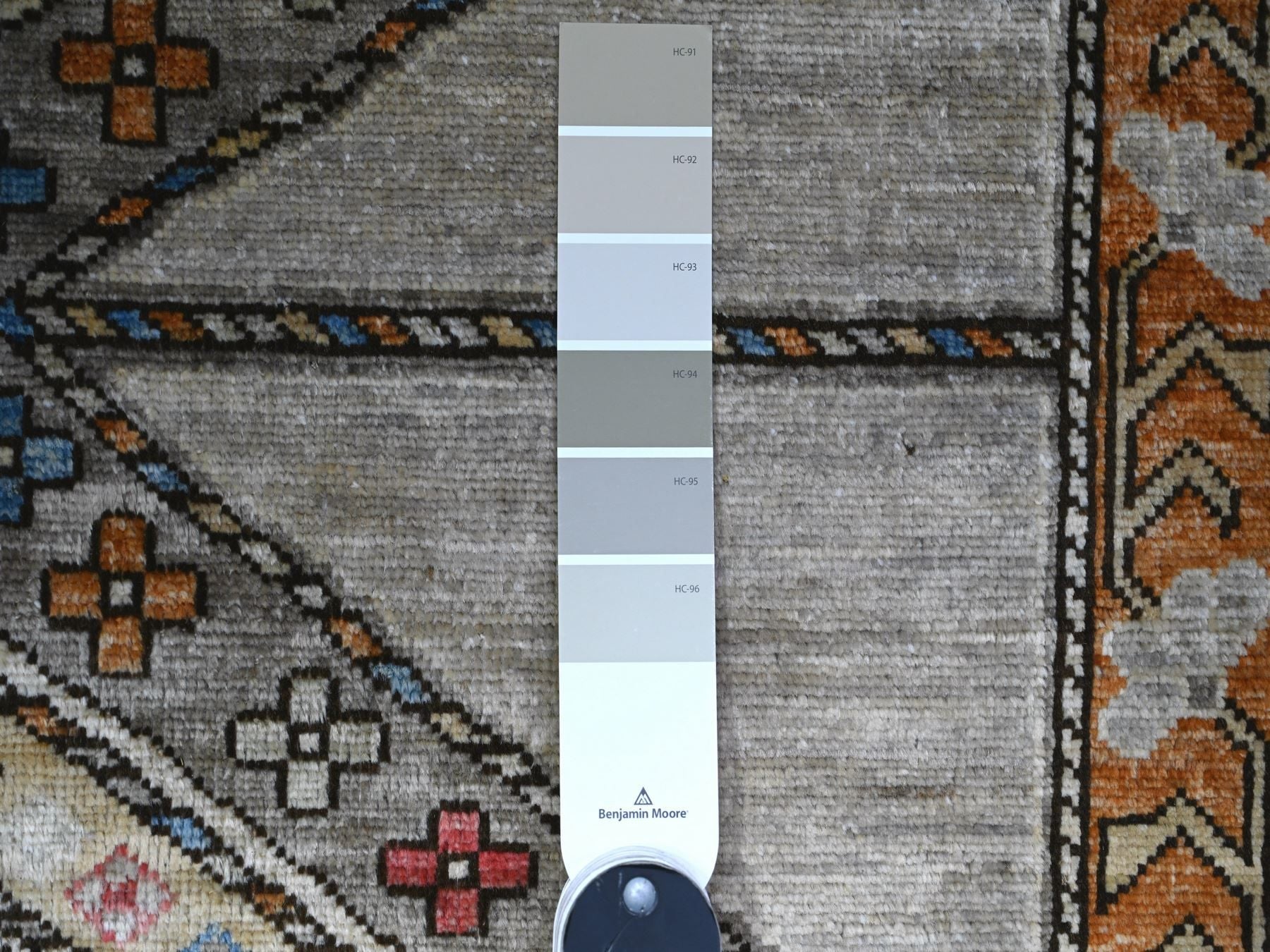 Ersari Tribal & Geometric hand-knotted wool runner in Gray & Orange, 4'2" x 9'9" — SKU O074857 (view 3)