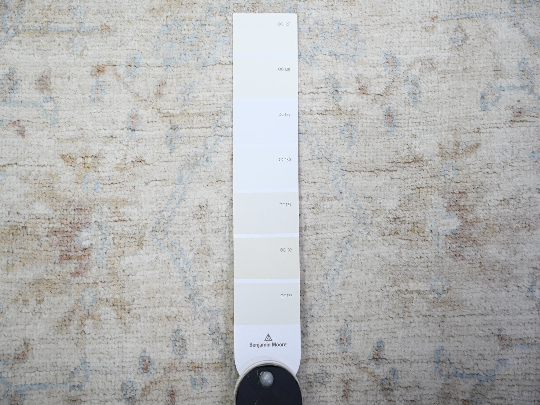 Peshawar Oushak hand-knotted wool runner in Ivory, 2'4" x 10'2" — SKU O074874 (view 3)