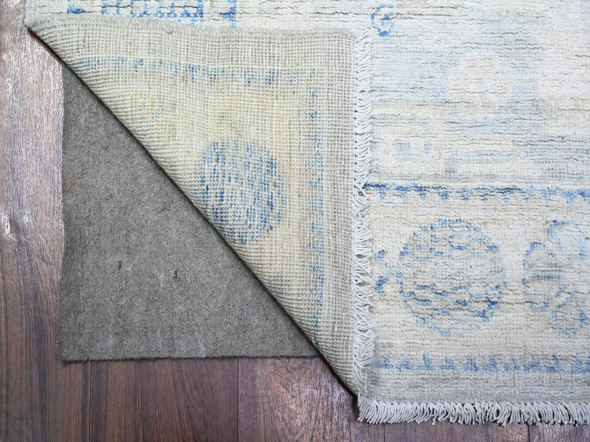 Khotan Khotan hand-knotted wool runner in Gray & Ivory, 3'11" x 12'1" — SKU O074877 (view 2)