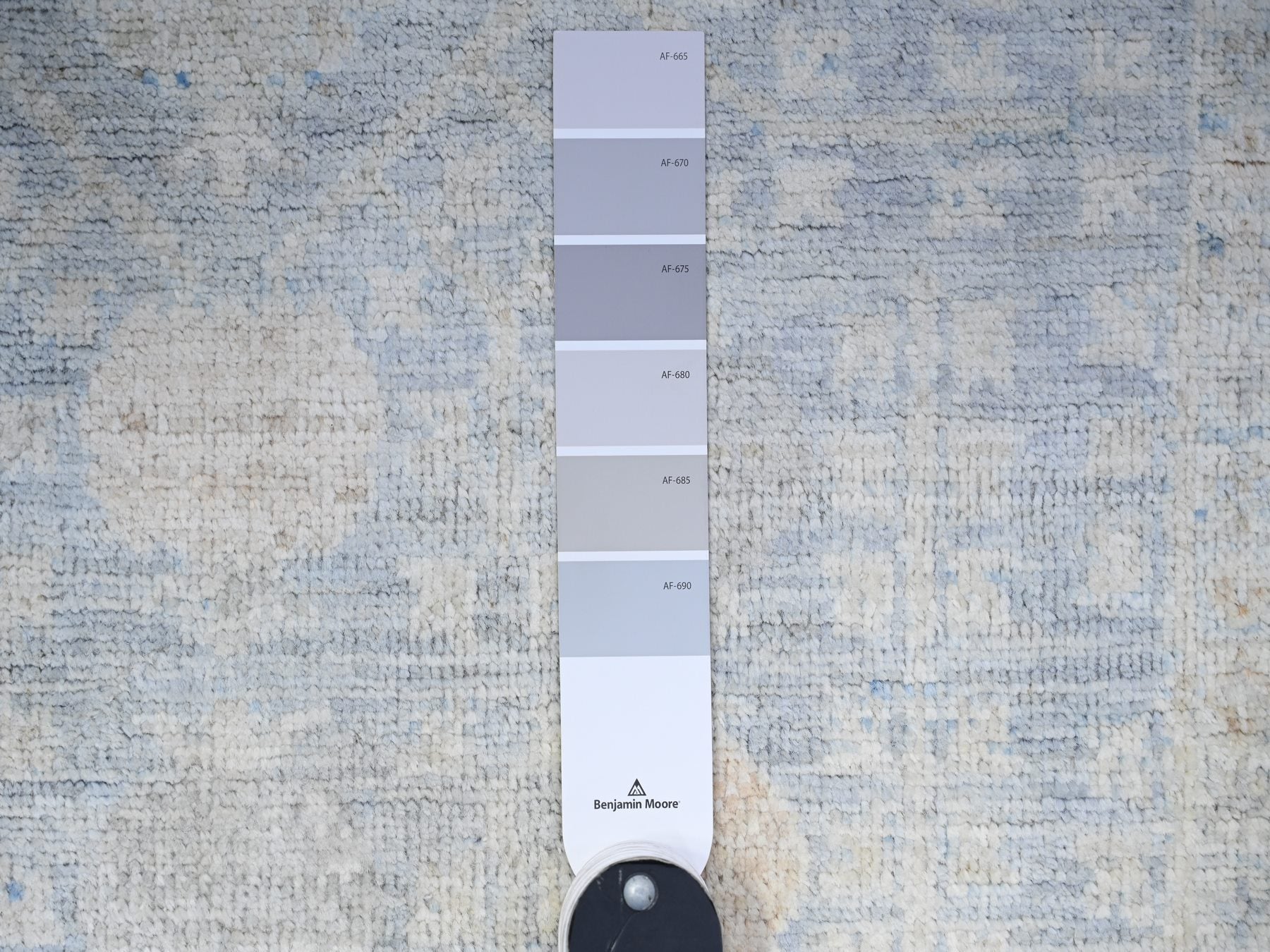 Khotan Khotan hand-knotted wool runner in Gray & Ivory, 3'11" x 10' — SKU O074952 (view 3)
