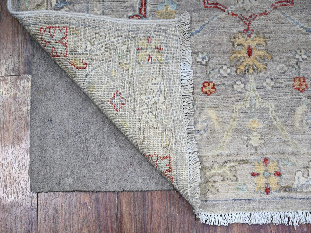 Bidjar Oushak hand-knotted wool rug in Gray, 3'1" x 5' — SKU O074969 (view 2)