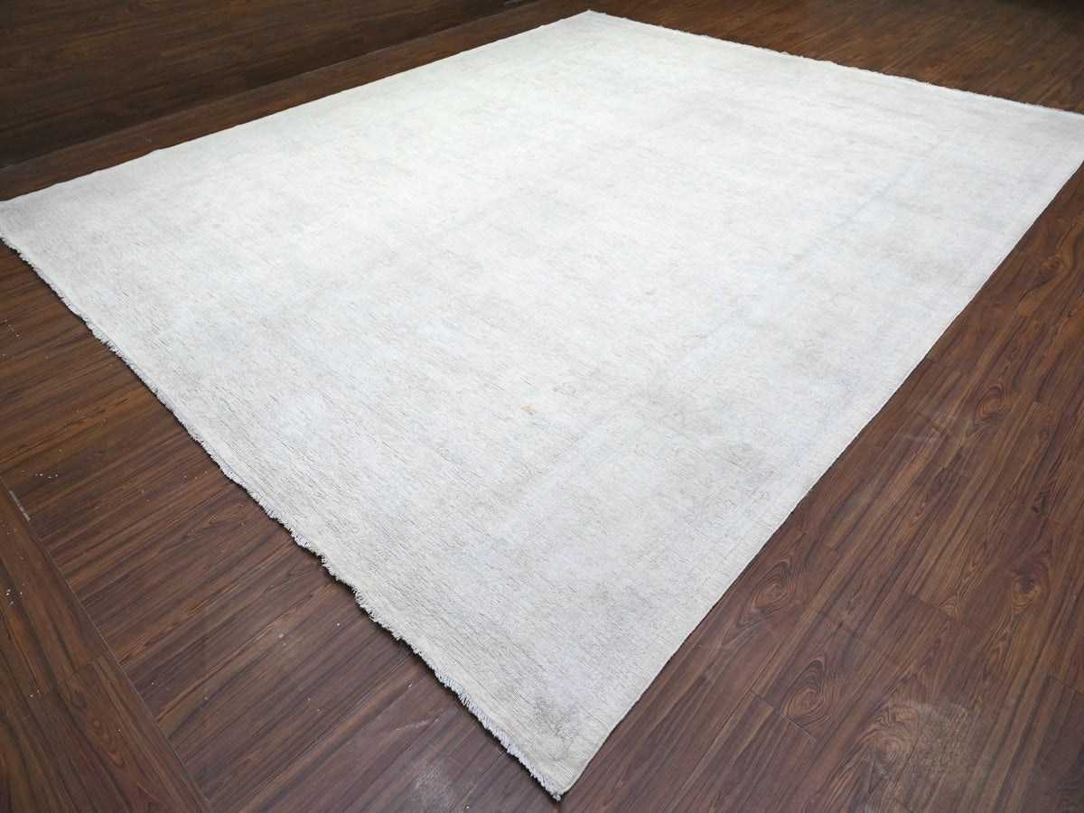 Peshawar Oushak hand-knotted wool rug in Ivory & Feather White, 11'11" x 14'3" — SKU O074971 (view 3)