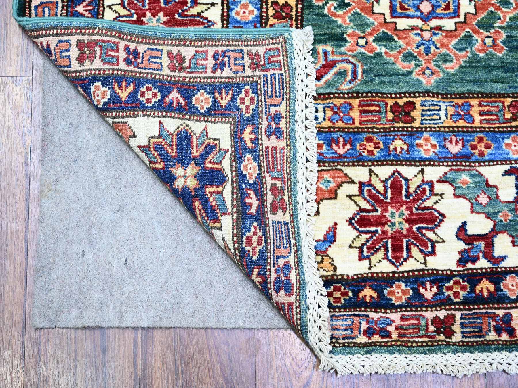 Kazak Kazak hand-knotted wool rug in Green & Ivory, 5'11" x 8'9" — SKU O074978 (view 2)