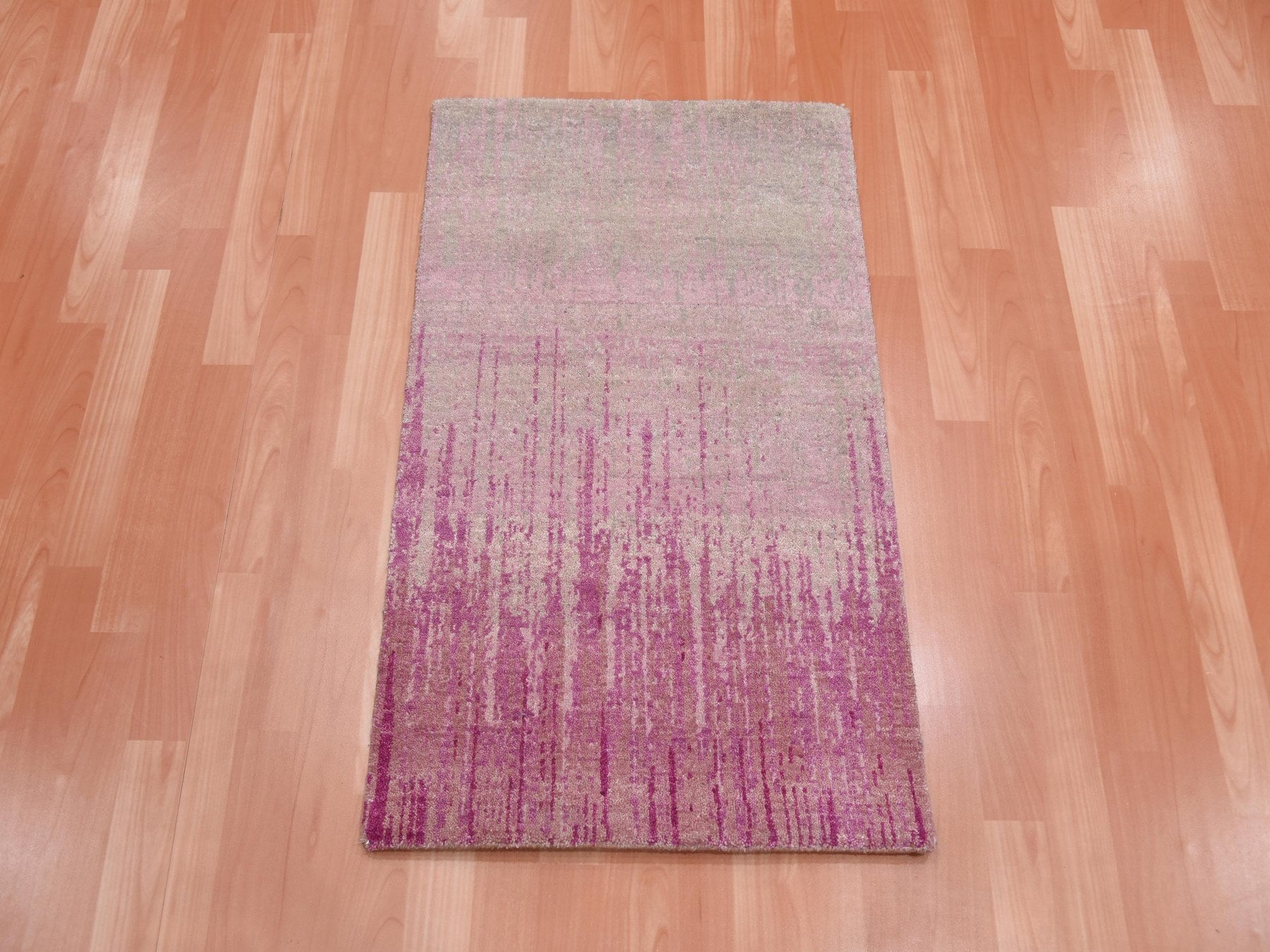 Modern / Contemporary hand-knotted wool rug in Pink, 4'1" x 6'2" — SKU O075022 (view 2)