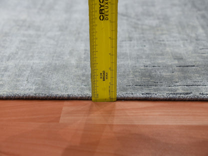 Grey 4'0" x 6'0" Modern / Contemporary Hand knotted Wool Rug - Sku: O075028