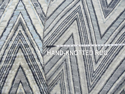 Grey 6'0" x 6'0" Modern / Contemporary Hand knotted Wool/Silk Rug - Sku: O075029