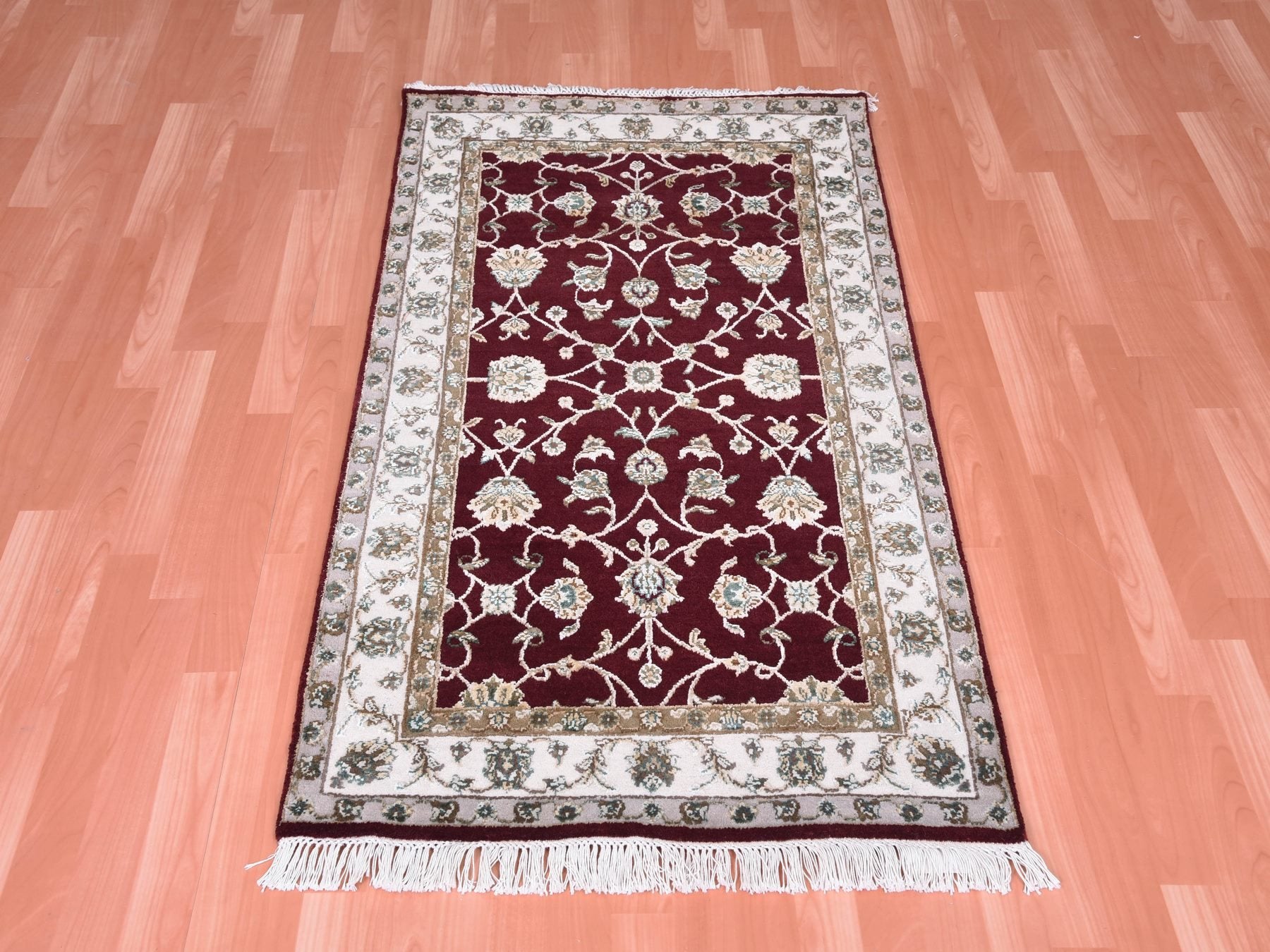 Rajasthan Rajasthan hand-knotted wool/silk rug in Red & Ivory, 3' x 5' — SKU O075049 (view 2)