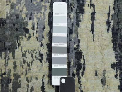 Modern / Contemporary hand-knotted wool/silk runner in Gray, 2'8" x 12'2" — SKU O075075 (view 4)