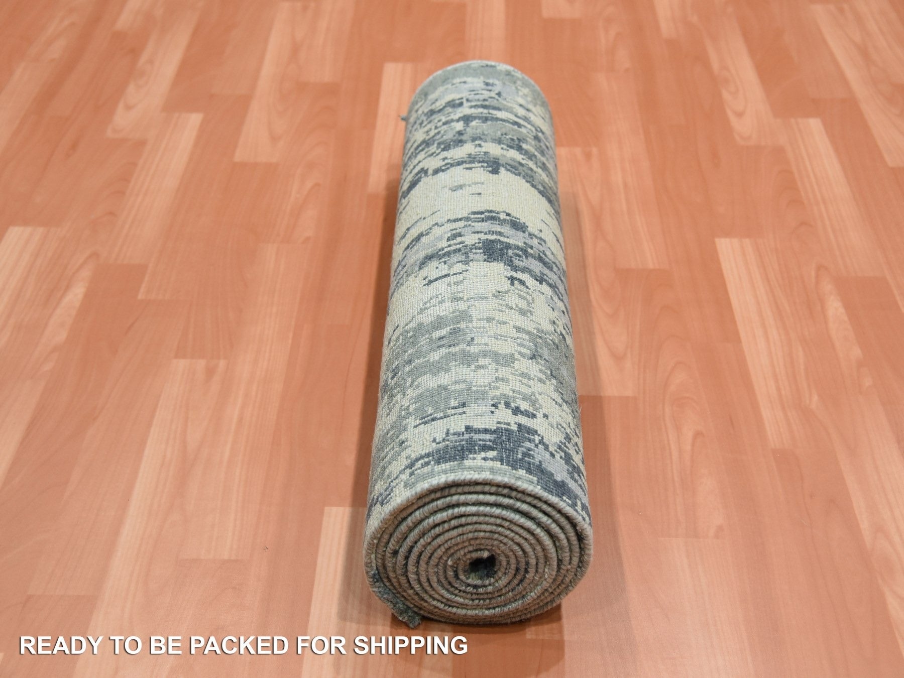 Modern / Contemporary hand-knotted wool/silk runner in Gray, 2'7" x 12'2" — SKU O075076 (view 5)