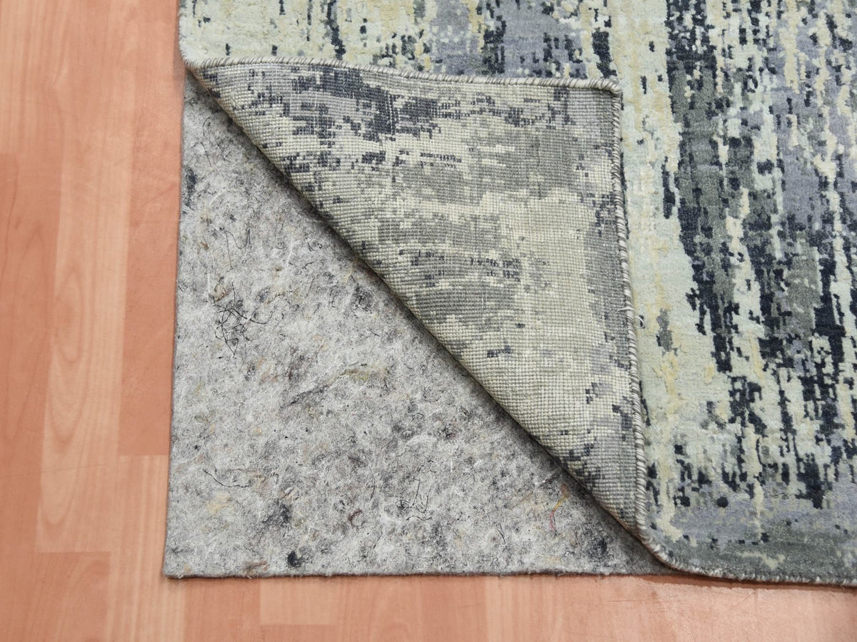 Modern / Contemporary hand-knotted wool/silk runner in Gray, 2'7" x 10'3" — SKU O075077 (view 3)