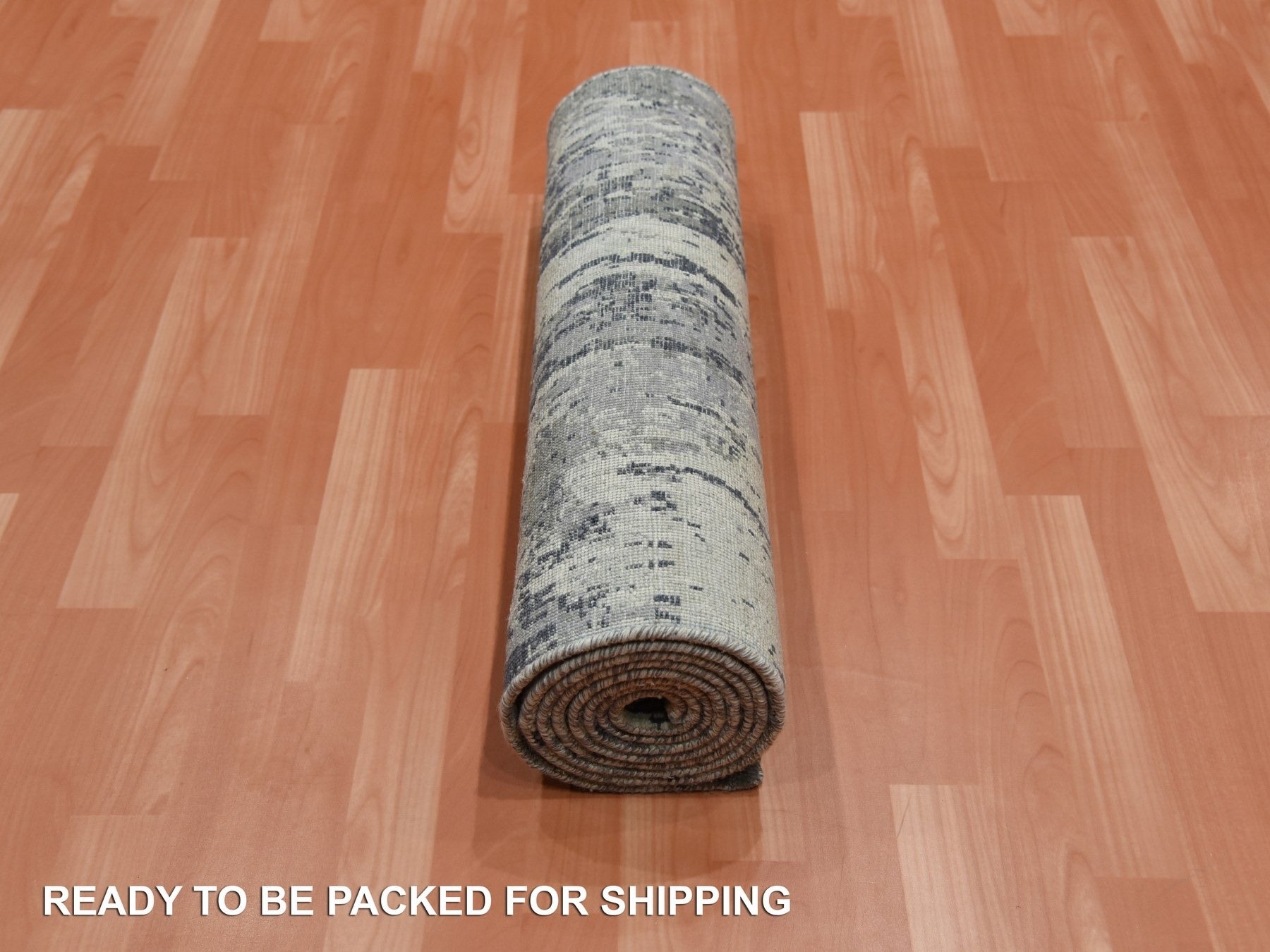 Modern / Contemporary hand-knotted wool/silk runner in Gray, 2'7" x 10'3" — SKU O075077 (view 5)