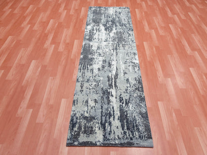 Modern / Contemporary hand-knotted wool/silk runner in Gray, 2'6" x 8'3" — SKU O075080 (view 2)