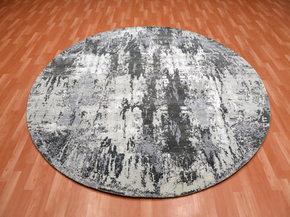 Modern / Contemporary hand-knotted wool/silk rug in Gray, 8'2" x 8'2" — SKU O075087 (view 3)