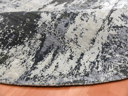 Modern / Contemporary hand-knotted wool/silk rug in Gray, 8'2" x 8'2" — SKU O075087 (view 7)
