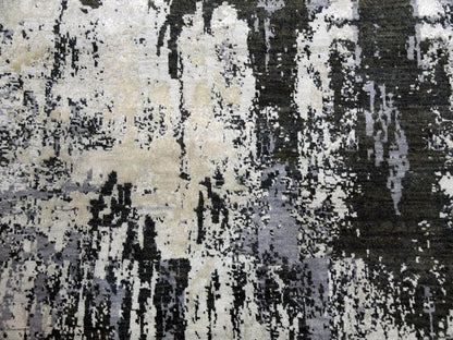 Modern / Contemporary hand-knotted wool/silk rug in Gray, 8'2" x 8'2" — SKU O075087 (view 9)