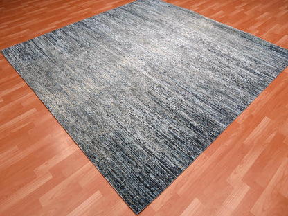 Modern / Contemporary hand-knotted wool/silk rug in Gray, 8' x 8'2" — SKU O075098 (view 3)