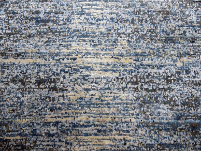 Modern / Contemporary hand-knotted wool/silk rug in Gray, 8' x 8'2" — SKU O075098 (view 8)