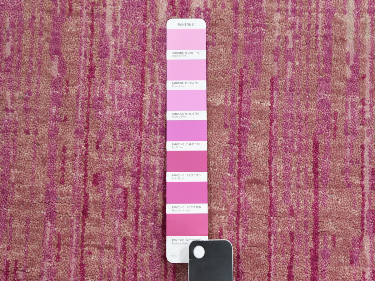 Modern / Contemporary hand-knotted wool runner in Pink, 2'6" x 10'1" — SKU O075110 (view 4)